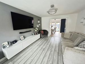 Photo 16- click for photo gallery